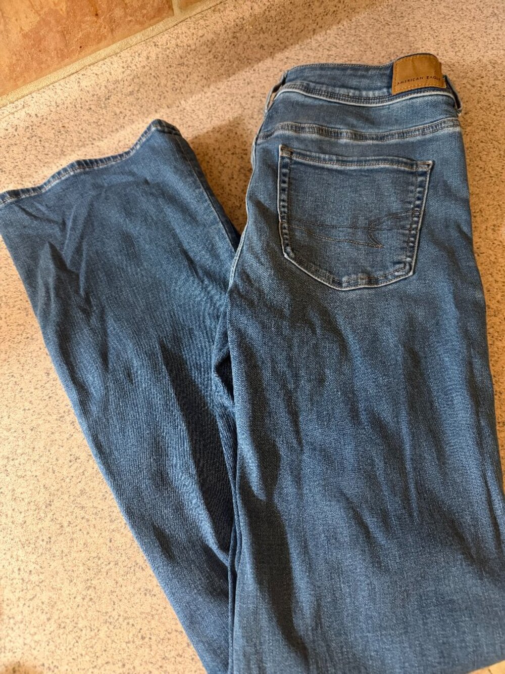 American Eagle Kick Boot Jeans - Size 8 - Excellent Condition